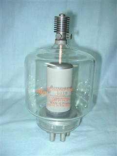 Válvulas pentodo de alta potência com invólucro de vidro - Válvula QB5-1750 / 6079 Amperex